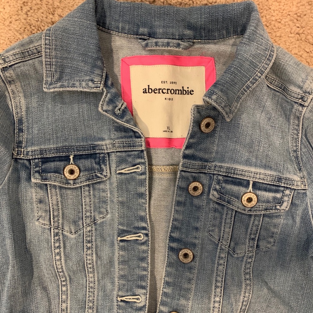 Denim jacket - Picture 2 of 3